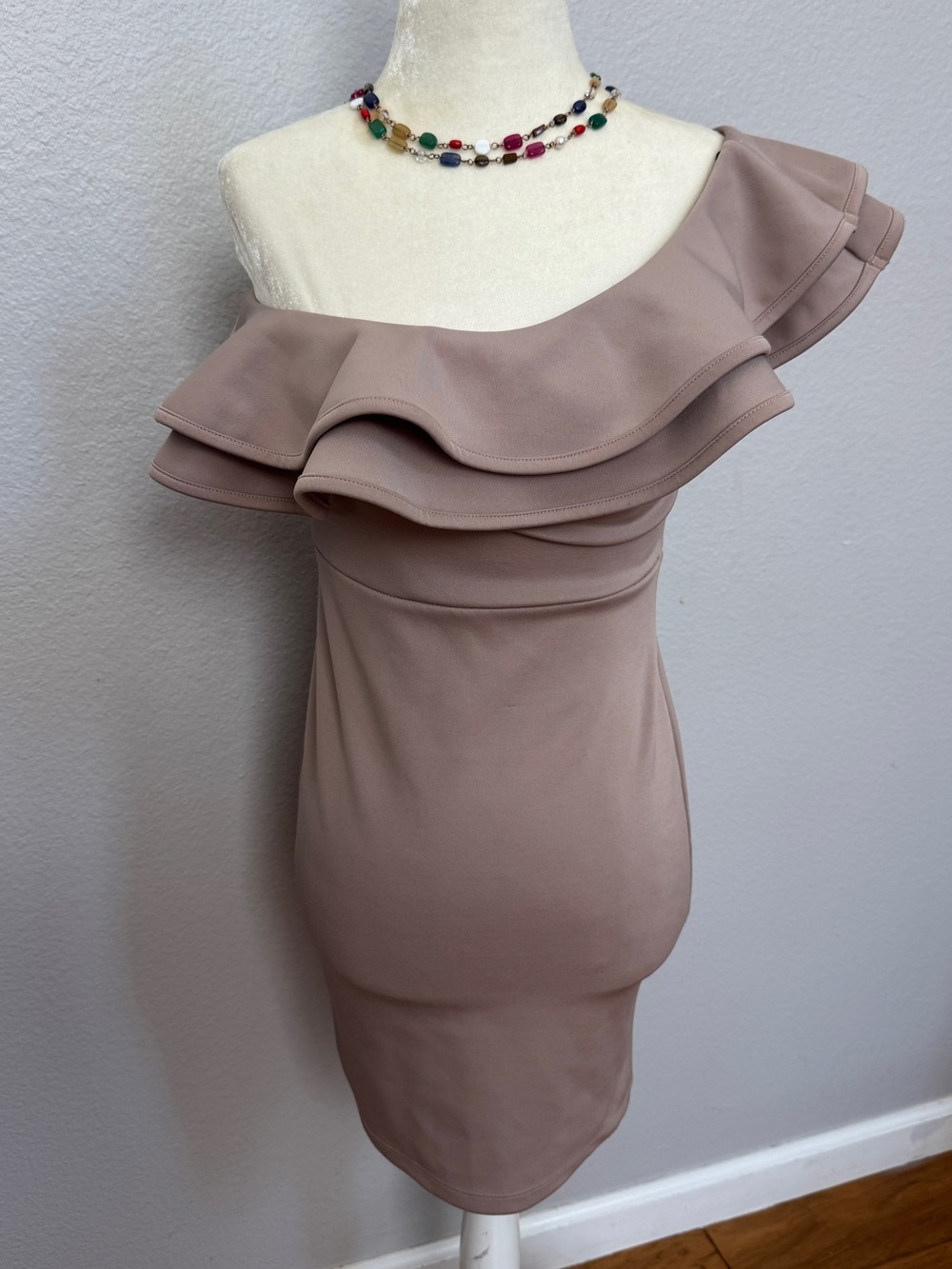Foreign Exchange One-Shoulder Short Dress